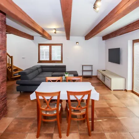 Dehtare By Interhome * Hluboká nad Vltavou